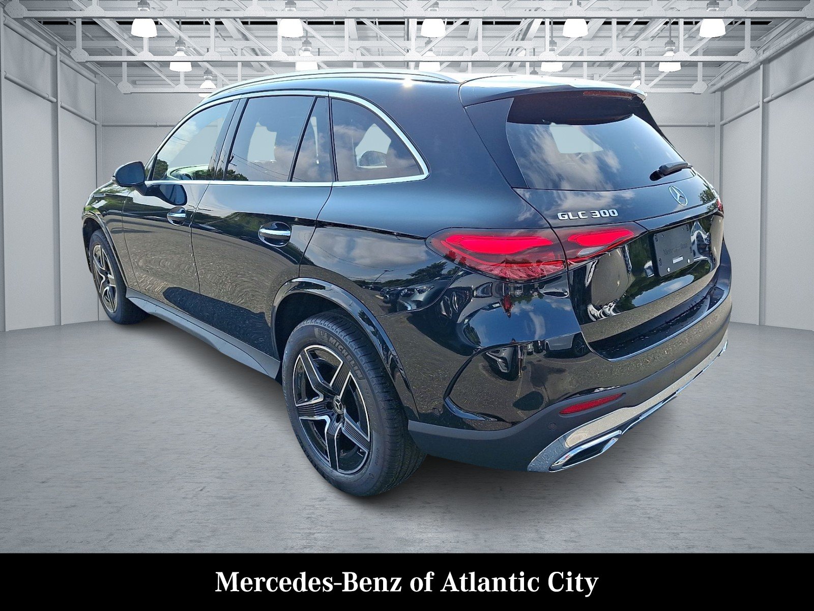 New 2026 Black Mercedes-Benz GLC 300 image 3