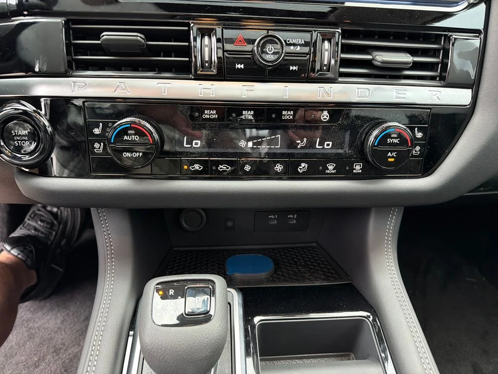 New 2026 Everest White Pearl TriCoat Nissan Platinum image 27