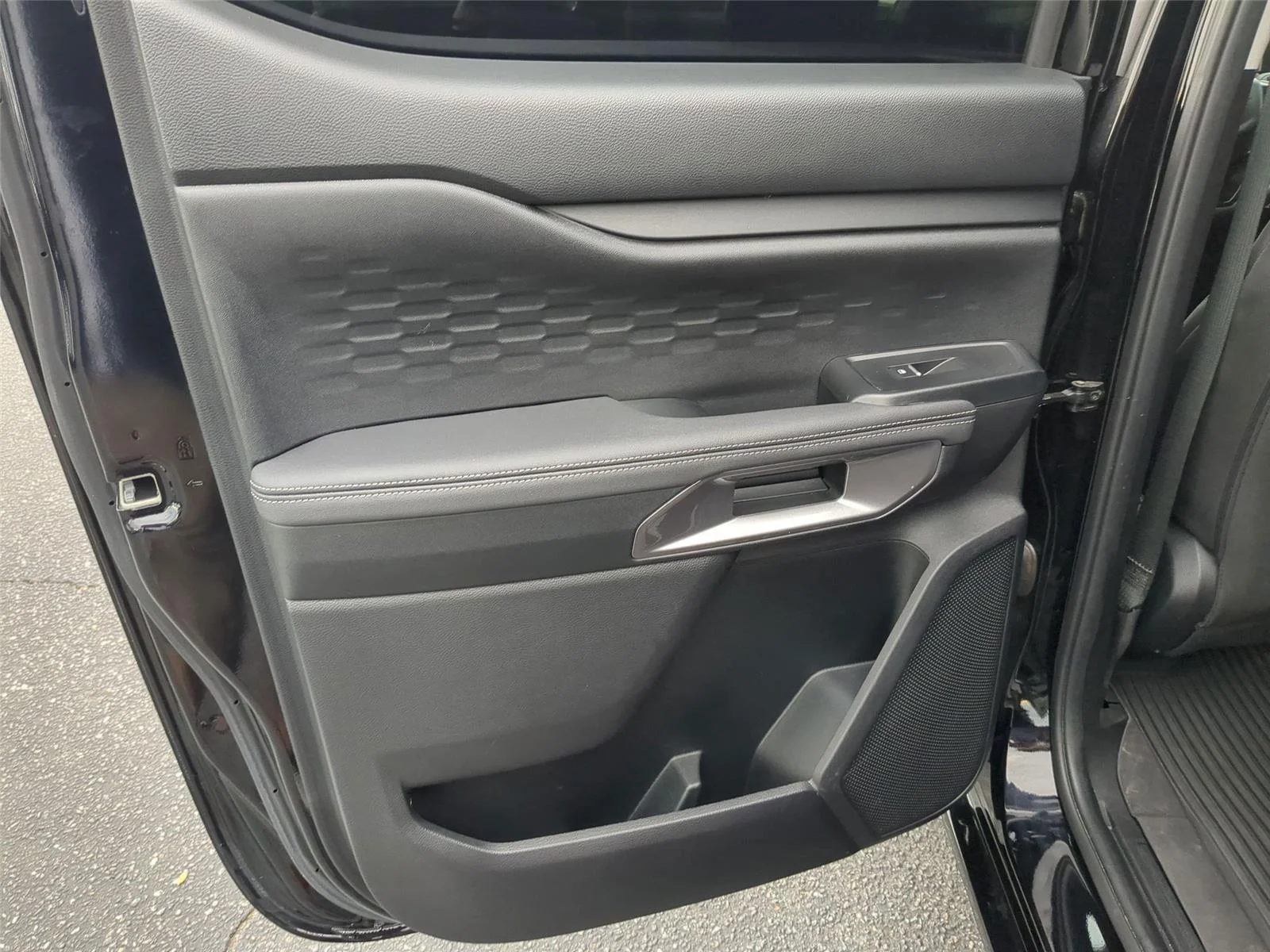 Used 2025 Shadow Black Ford XLT image 31