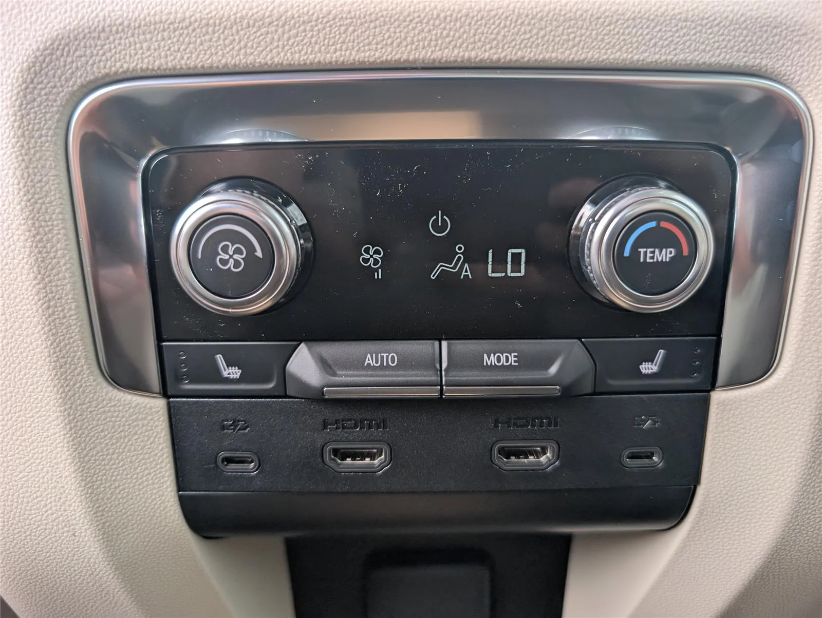 New 2026 Glacier White Tricoat GMC Denali image 10