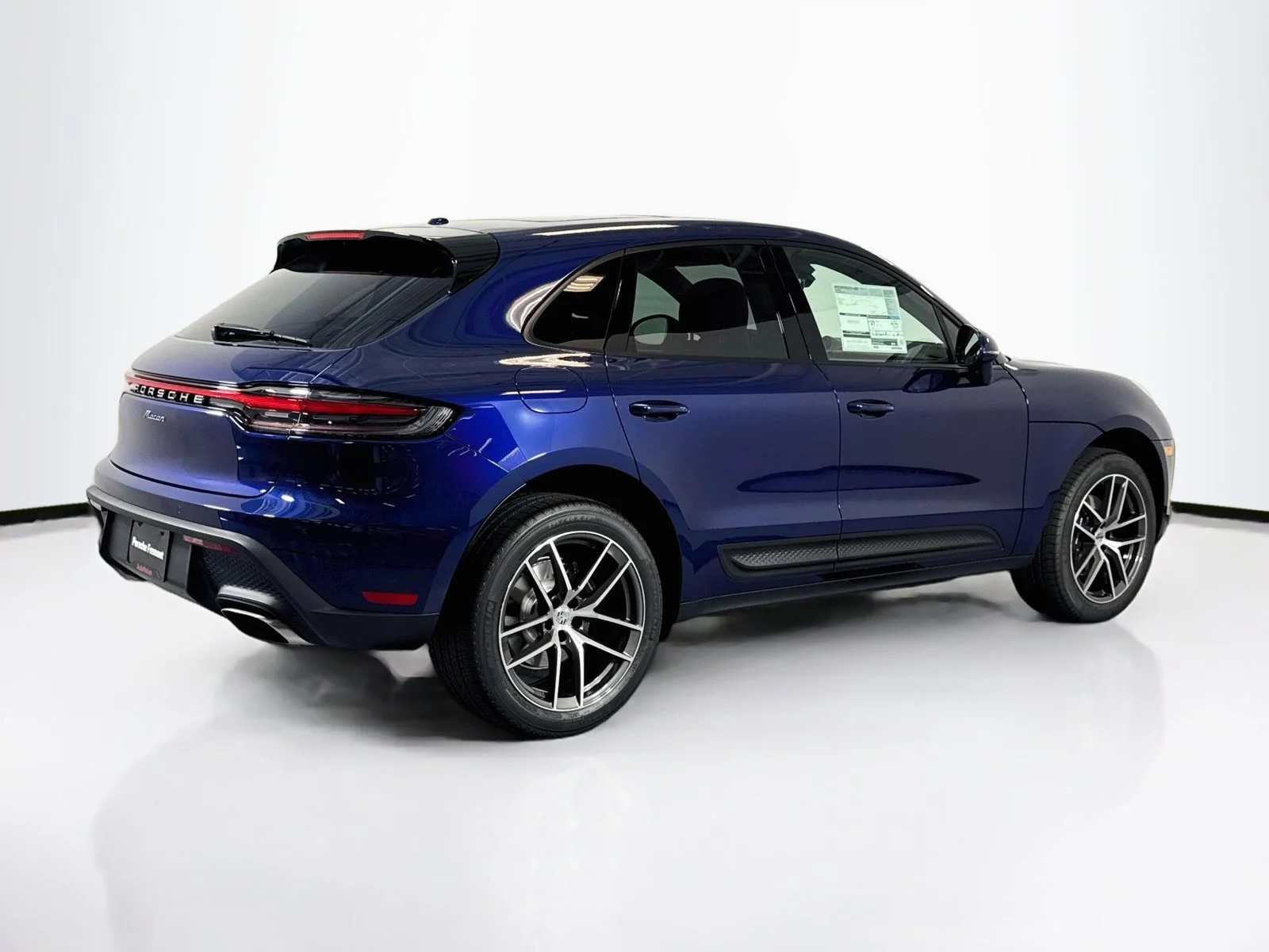 New 2026 Gentian Blue Metallic Porsche  image 9
