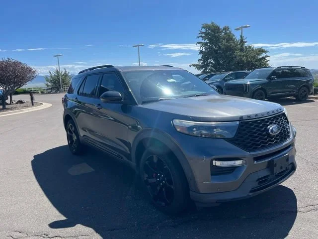 Used 2020 Magnetic Ford ST image 4