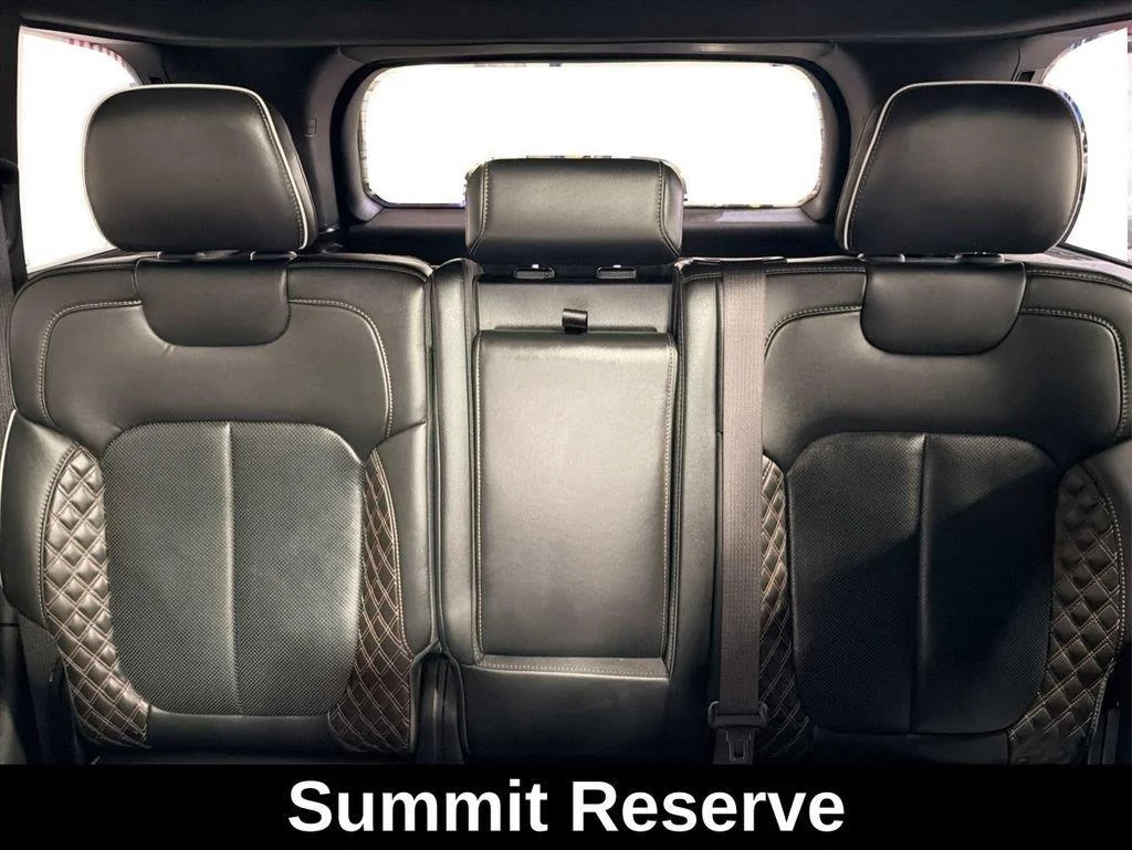 Used 2024 Diamond Black Crystal Pearlcoat Jeep Summit Reserve image 18