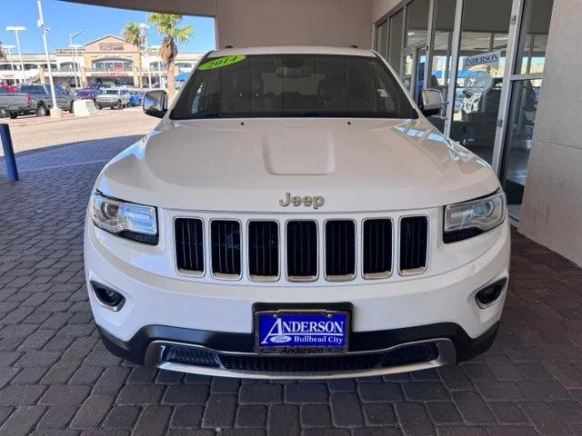 Used 2014 White Jeep Limited image 8