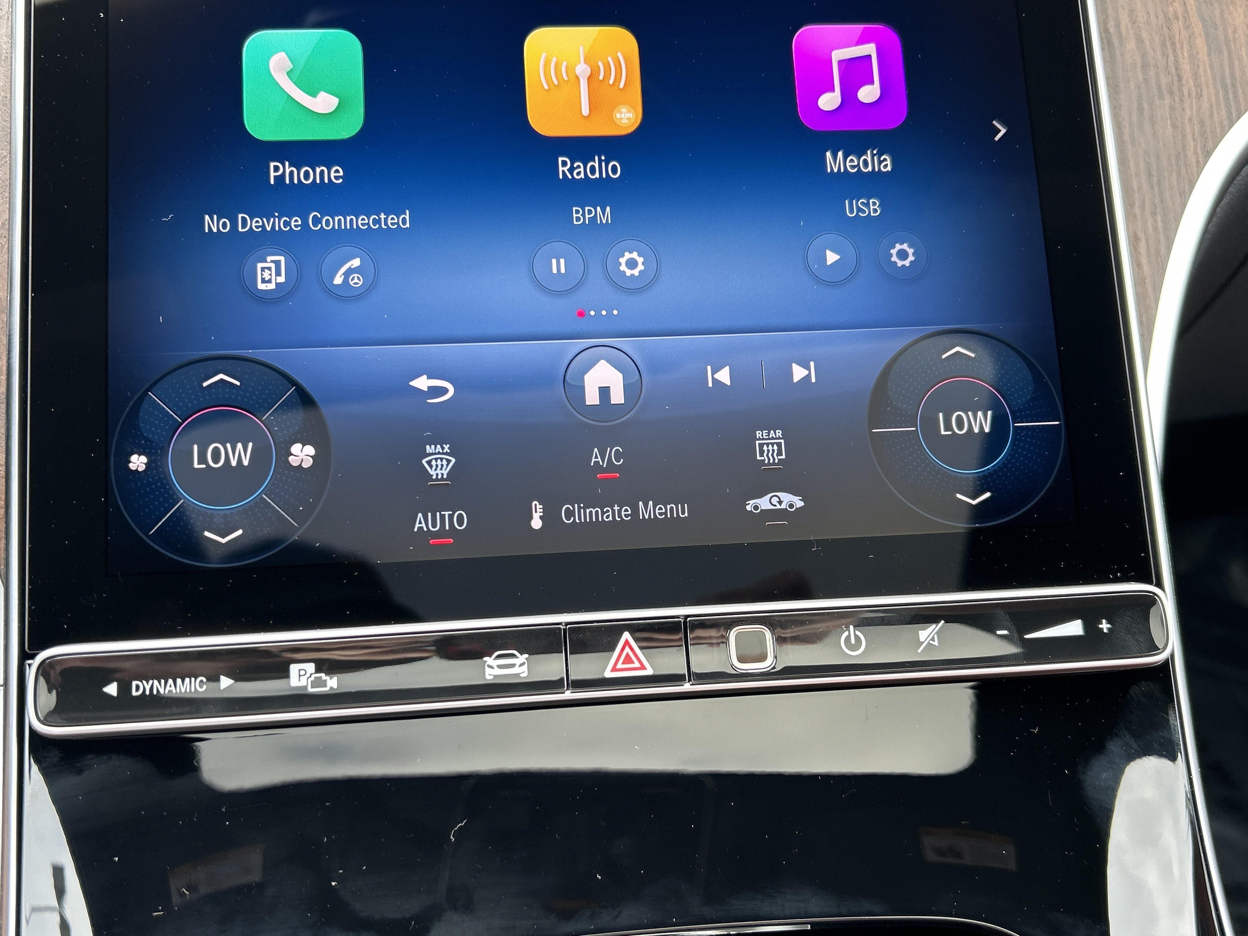 New 2026 Twilight Blue Metallic Mercedes-Benz C 300 4MATIC® Sedan image 31