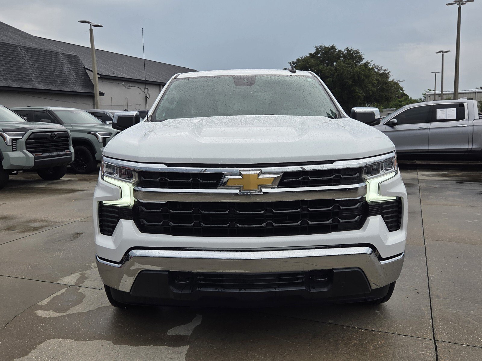 2024 Chevrolet Silverado 1500 LT