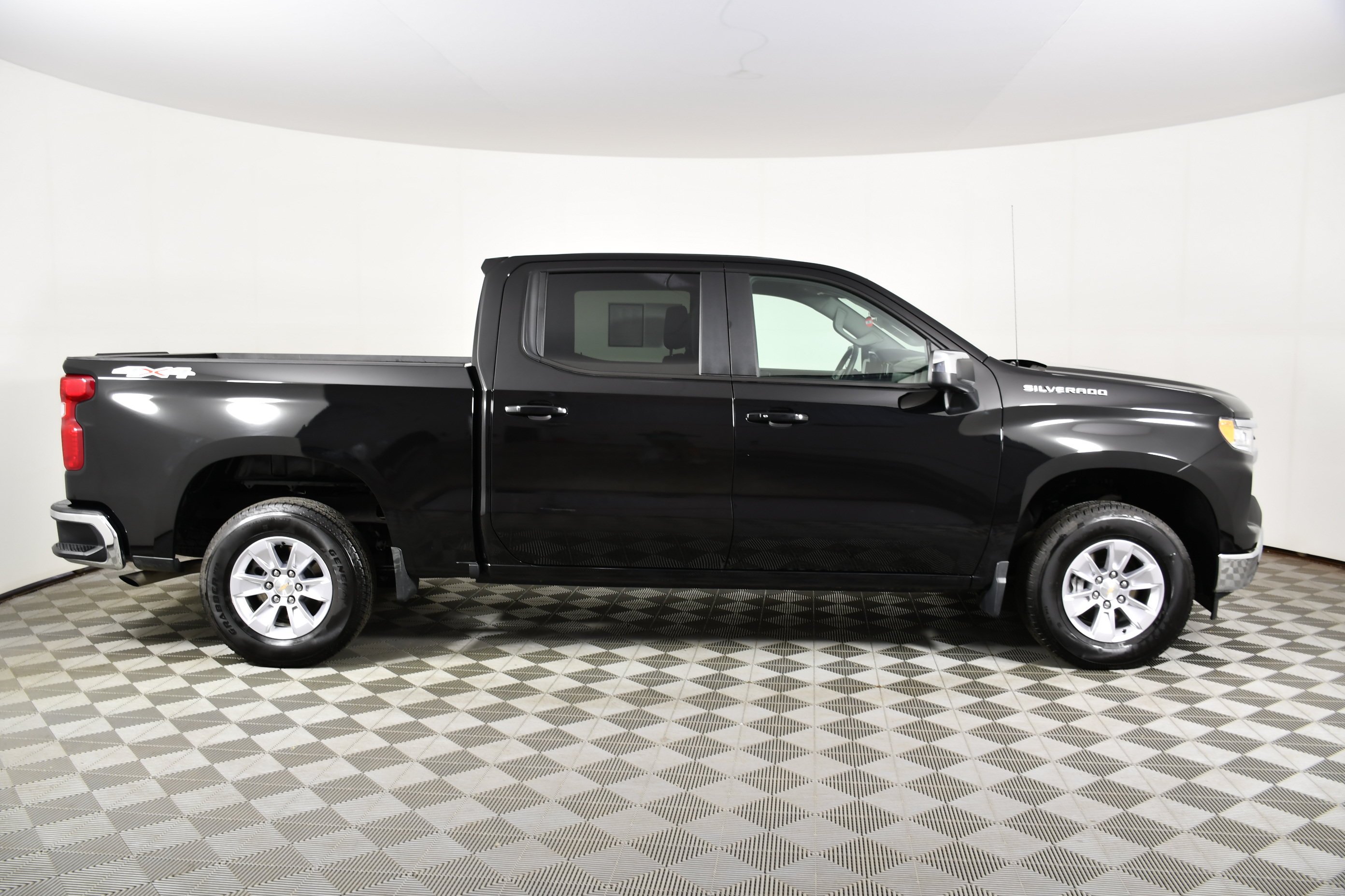 Used 2026 Black Chevrolet LT image 5