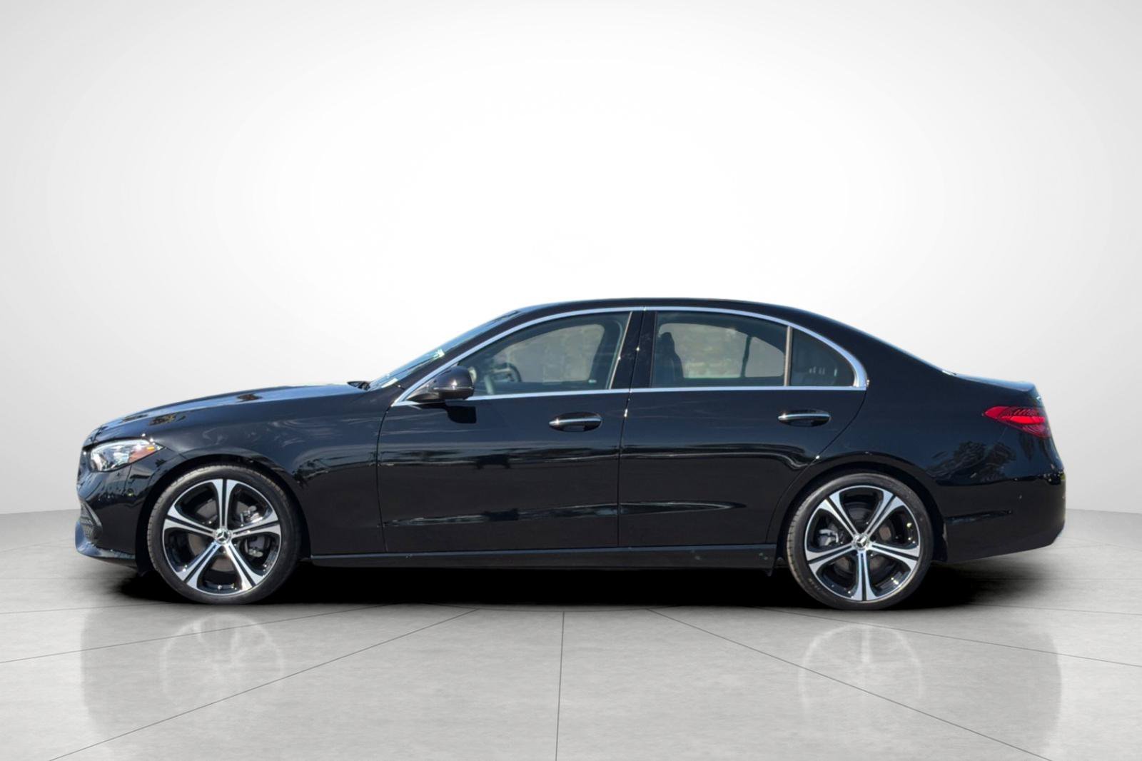 2026 Mercedes-Benz C-Class Sedan C 300 - Photo 31