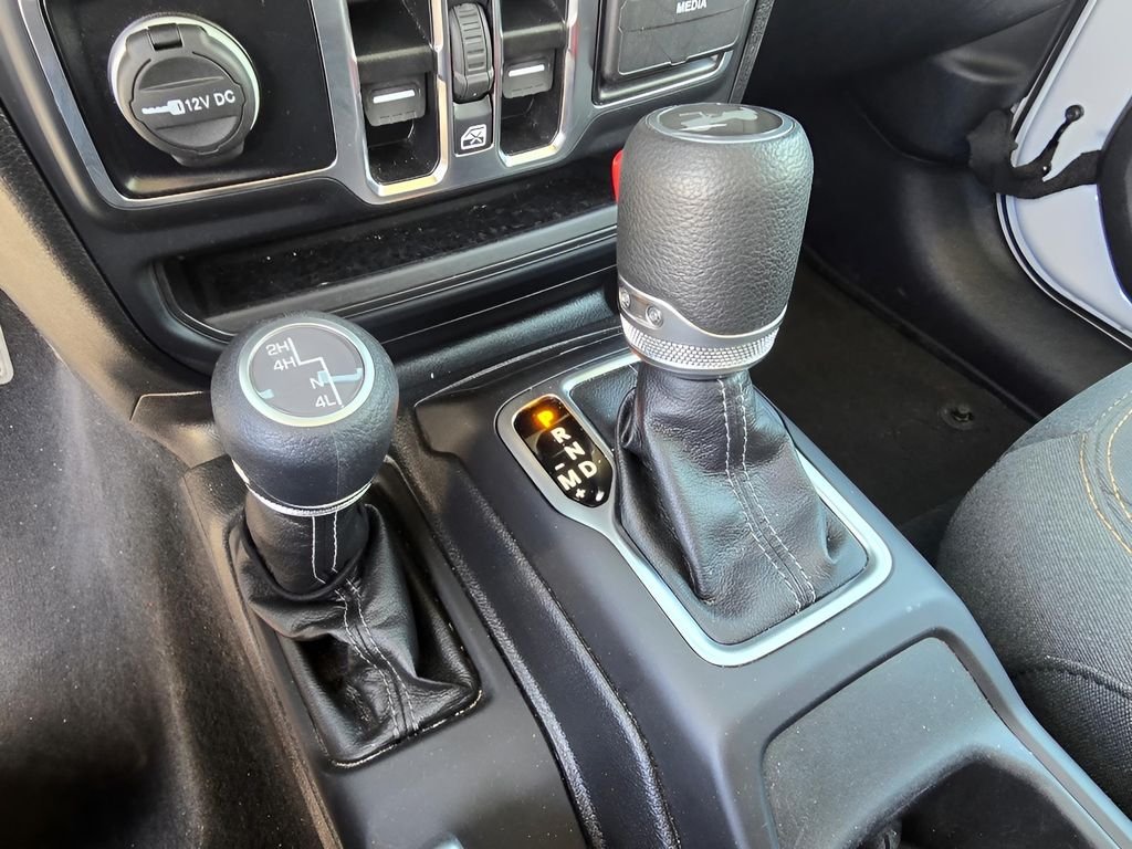 Used 2025 Bright White Clearcoat Jeep Sport S image 22