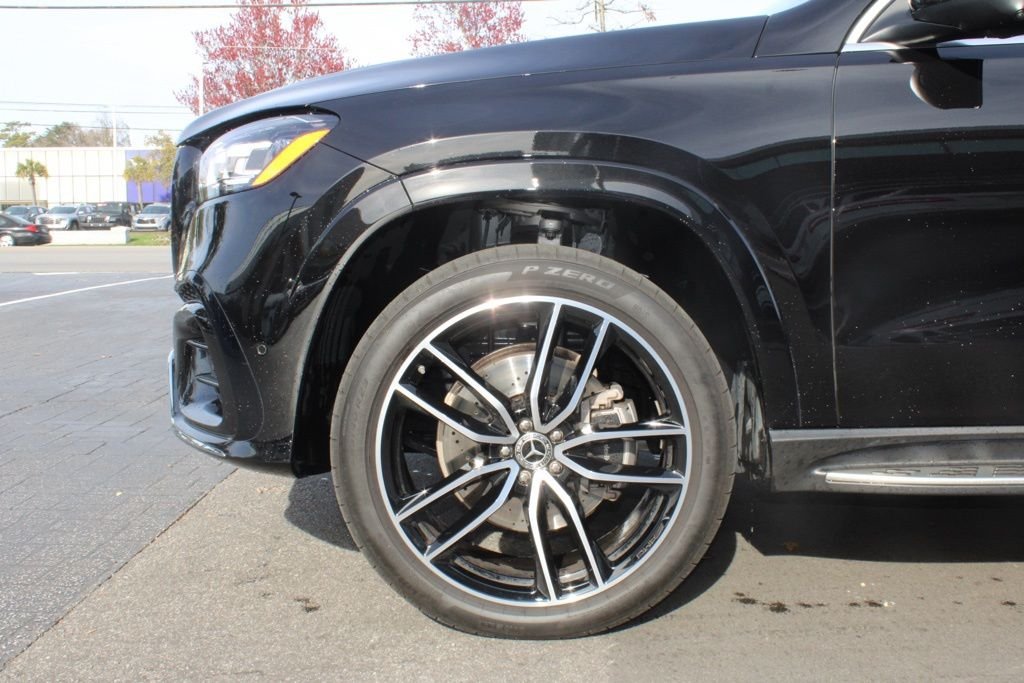 Certified Used 2025  Mercedes-Benz GLS 580 image 10
