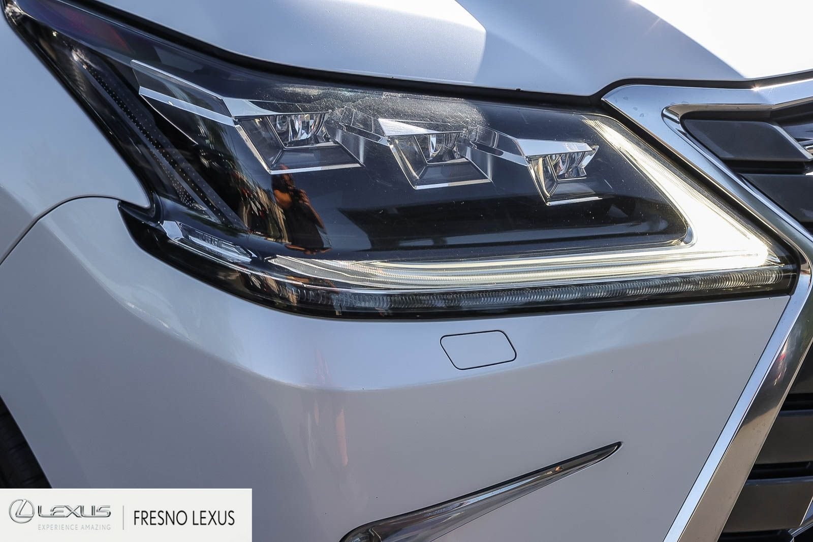 Used 2018 White Lexus 570 image 10