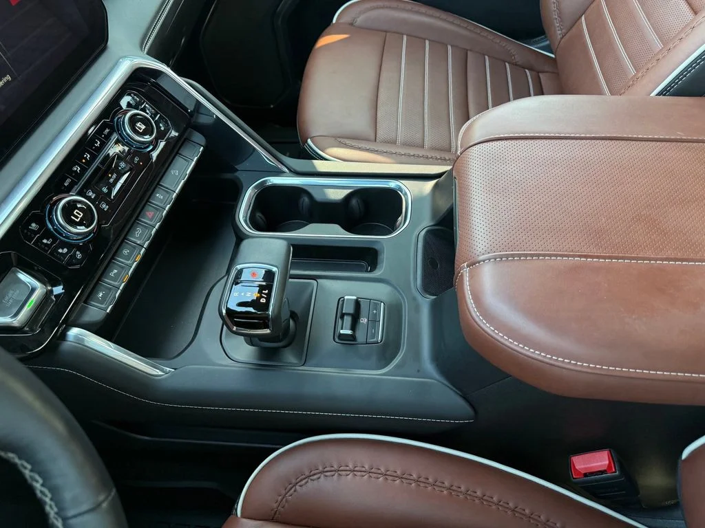Used 2025 Black GMC Denali Ultimate image 17