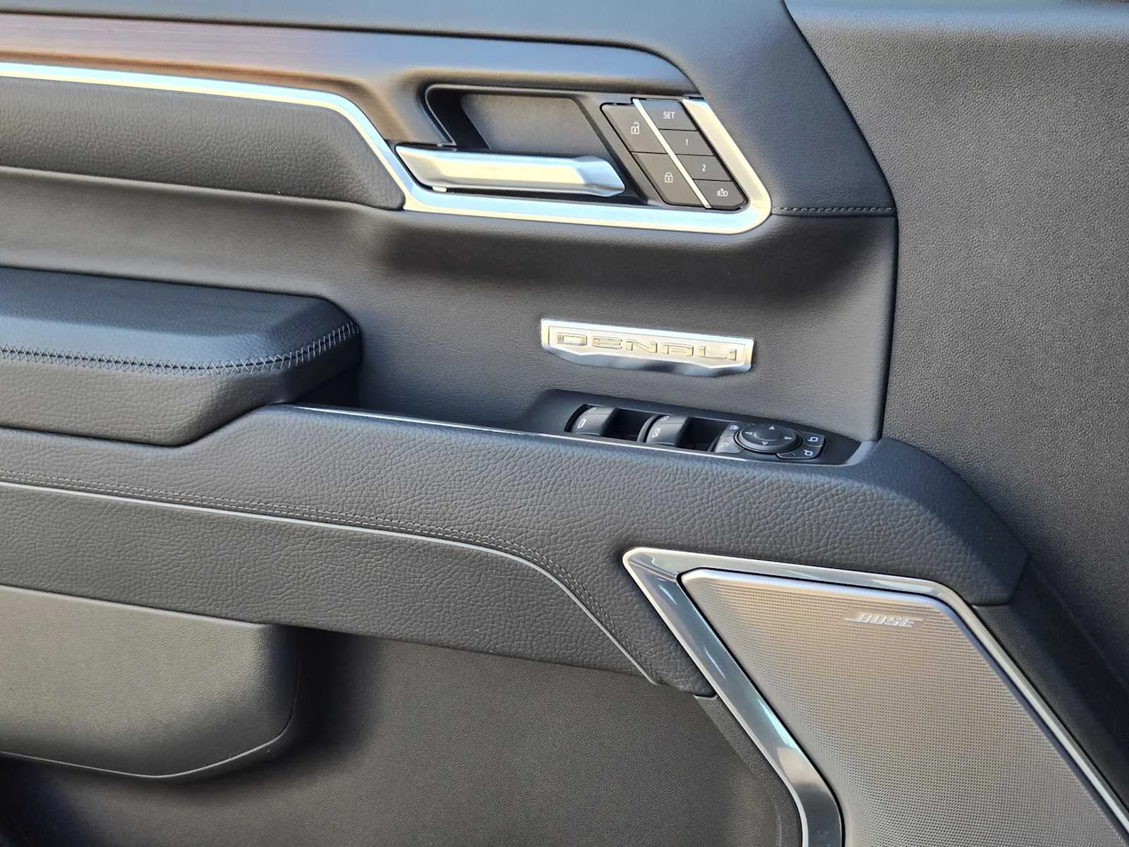 2026 GMC Sierra 1500 Denali - Photo 15
