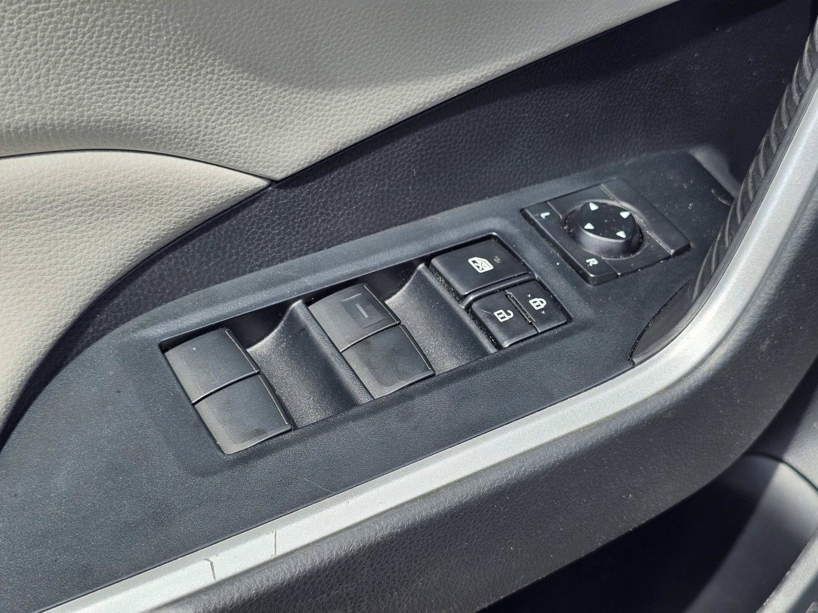 Used 2021 Silver Toyota XLE image 16
