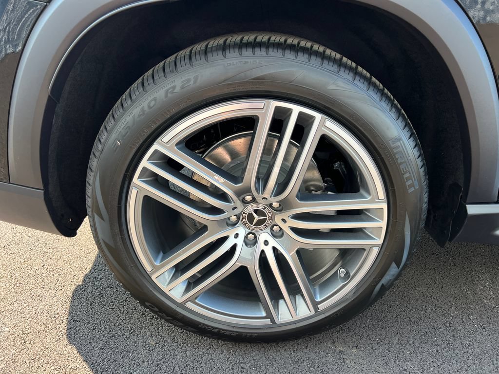 New 2026 Black Mercedes-Benz GLS 450 image 72