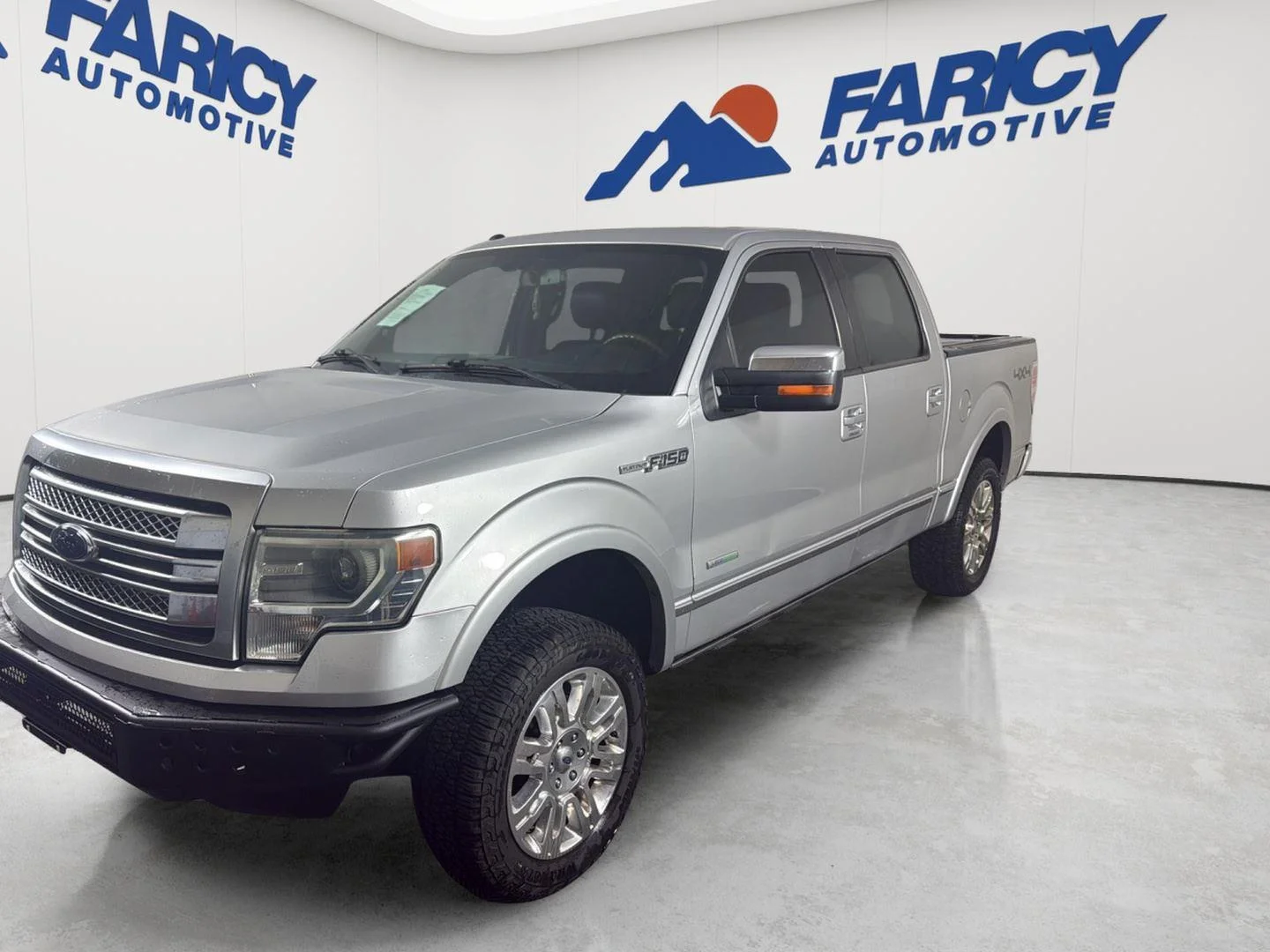 Used 2013 Ingot Silver Metallic Ford Platinum image 1