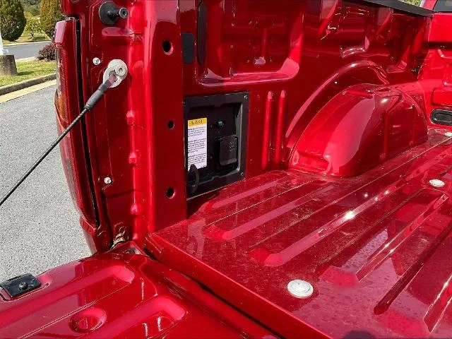 New 2026 Ruby Red Metallic Tinted Clearcoat Ford Lariat® image 74