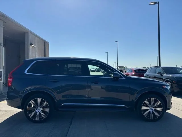 Used 2023 Denim Blue Metallic Volvo Ultimate image 2