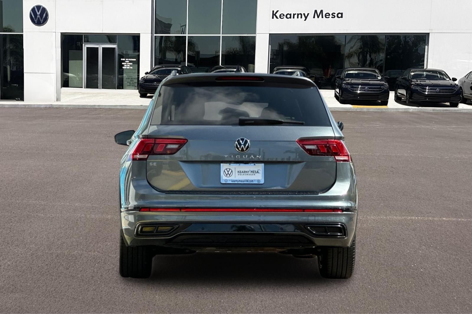 Certified Used 2023 Platinum Gray Metallic Volkswagen 2.0T SE R-Line Black image 5