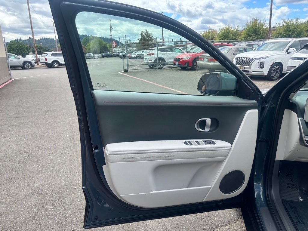 Used 2023 Digital Teal Hyundai SEL image 22