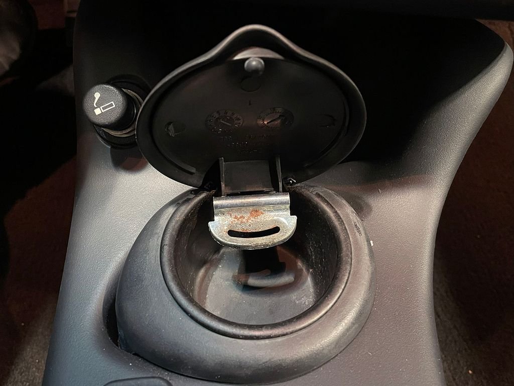 Used 2001 Black Chevrolet SS image 92