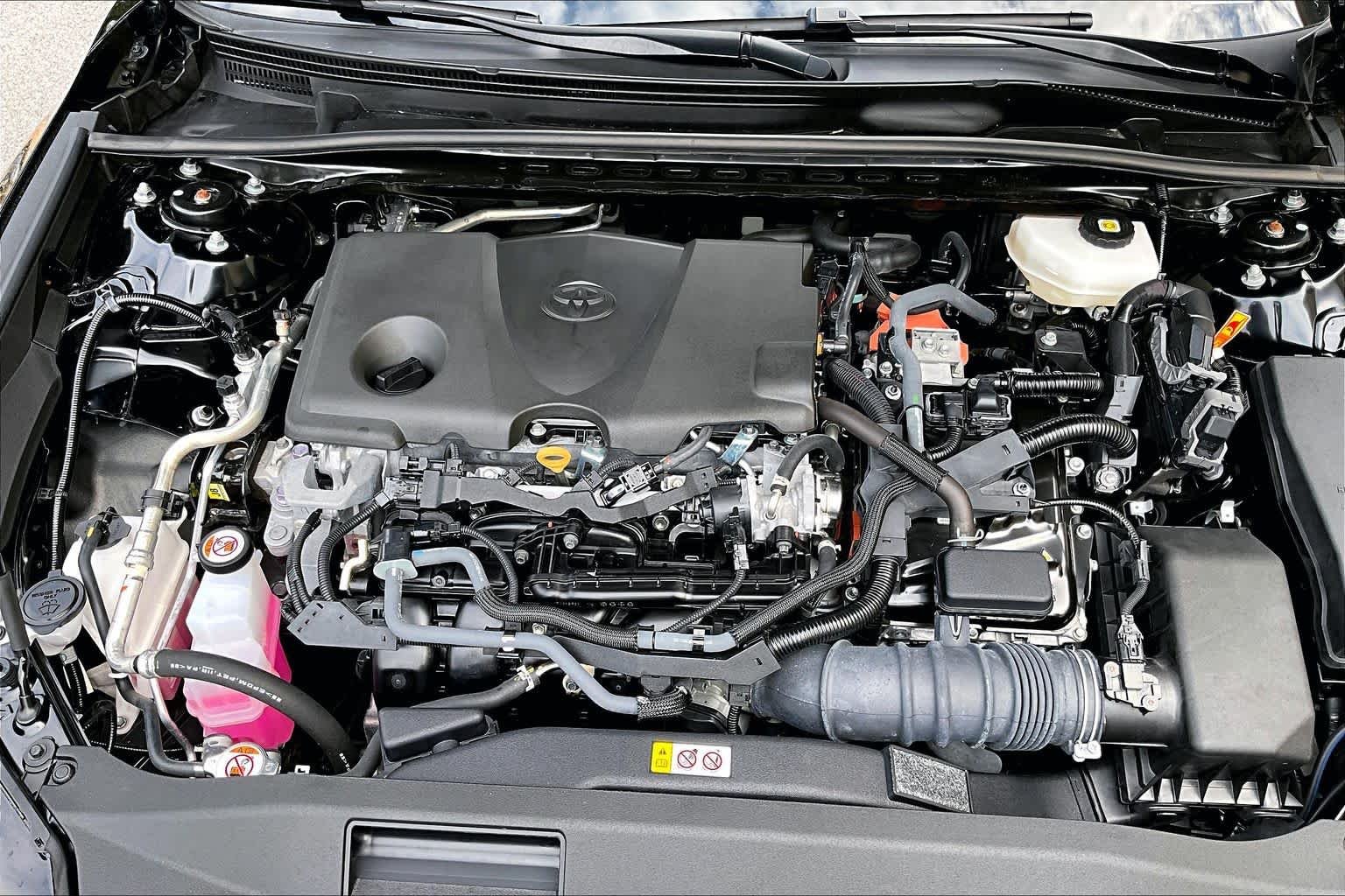Used 2025 Midnight Black Metallic Toyota LE image 61