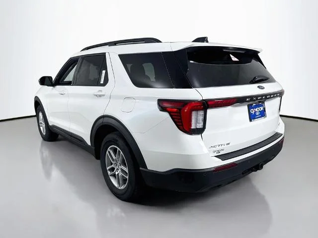 New 2026 Star White Metallic Tri-Coat Ford Active image 37