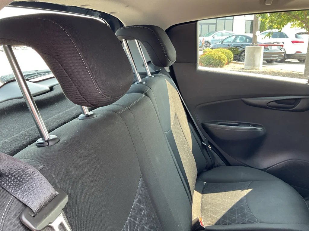 Used 2020 Nightfall Gray Metallic Chevrolet LT image 10