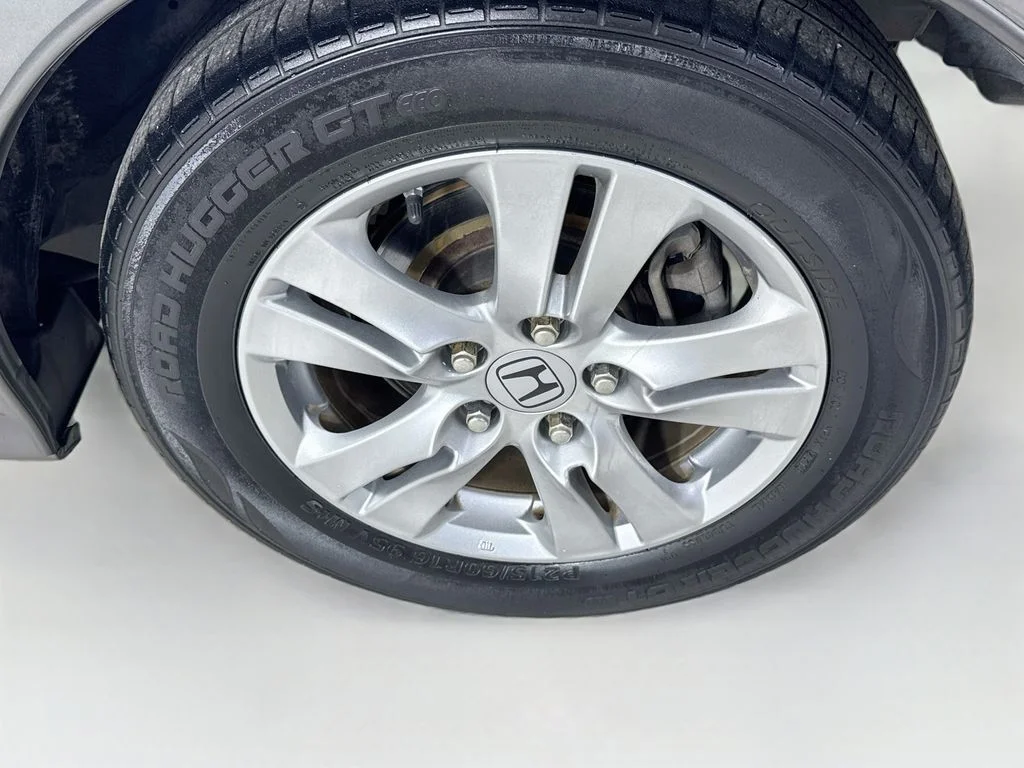 Used 2011 Polished Metal Metallic Honda SE image 35