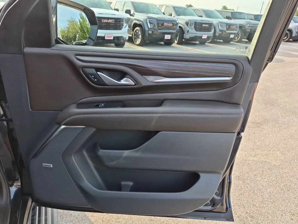 Used 2022 Blue GMC Denali image 36