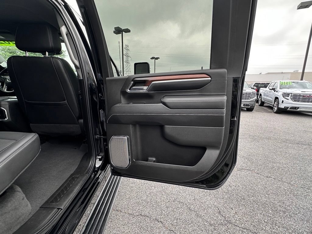 Used 2024 Onyx Black GMC Denali image 19