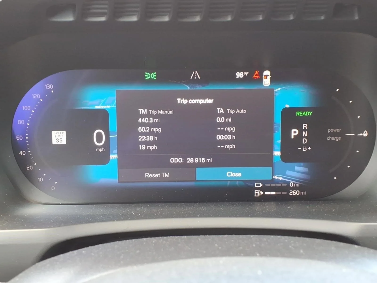 Used 2023 Platinum Gray Metallic Volvo Ultimate image 25