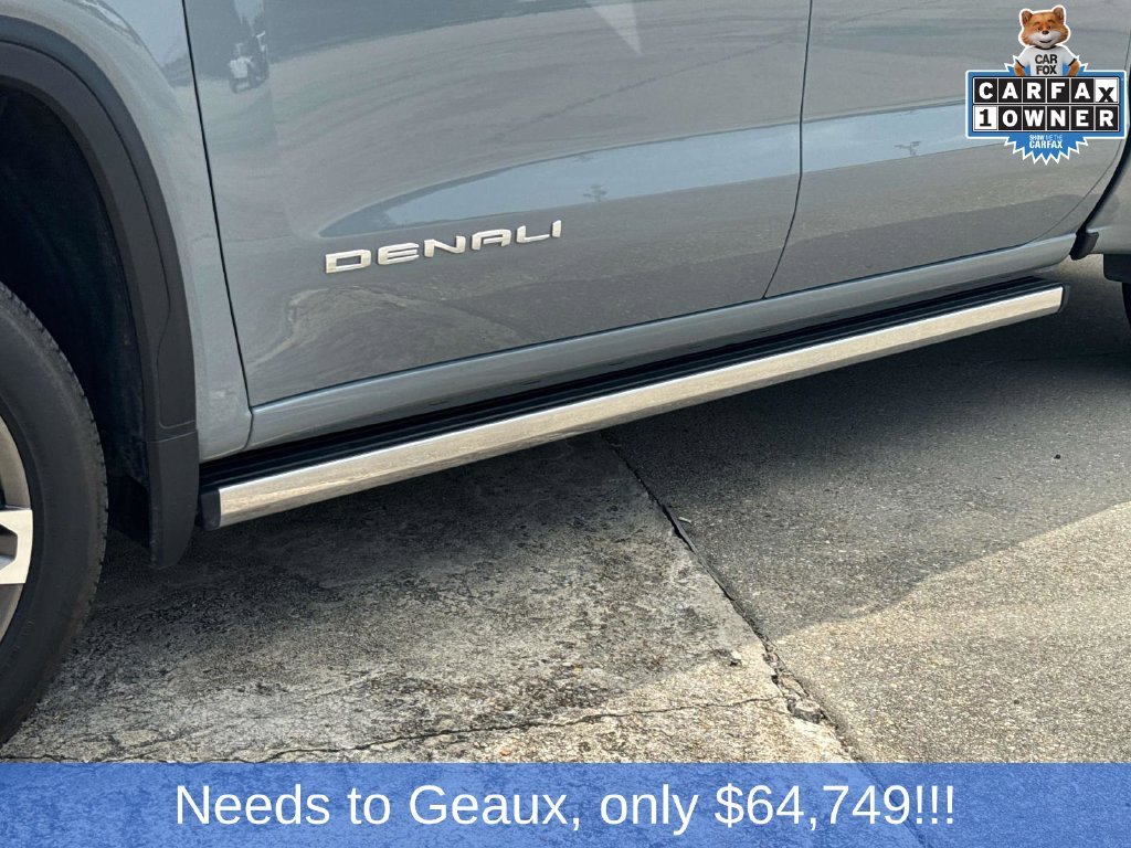 Used 2025 Gray GMC Denali Ultimate image 3