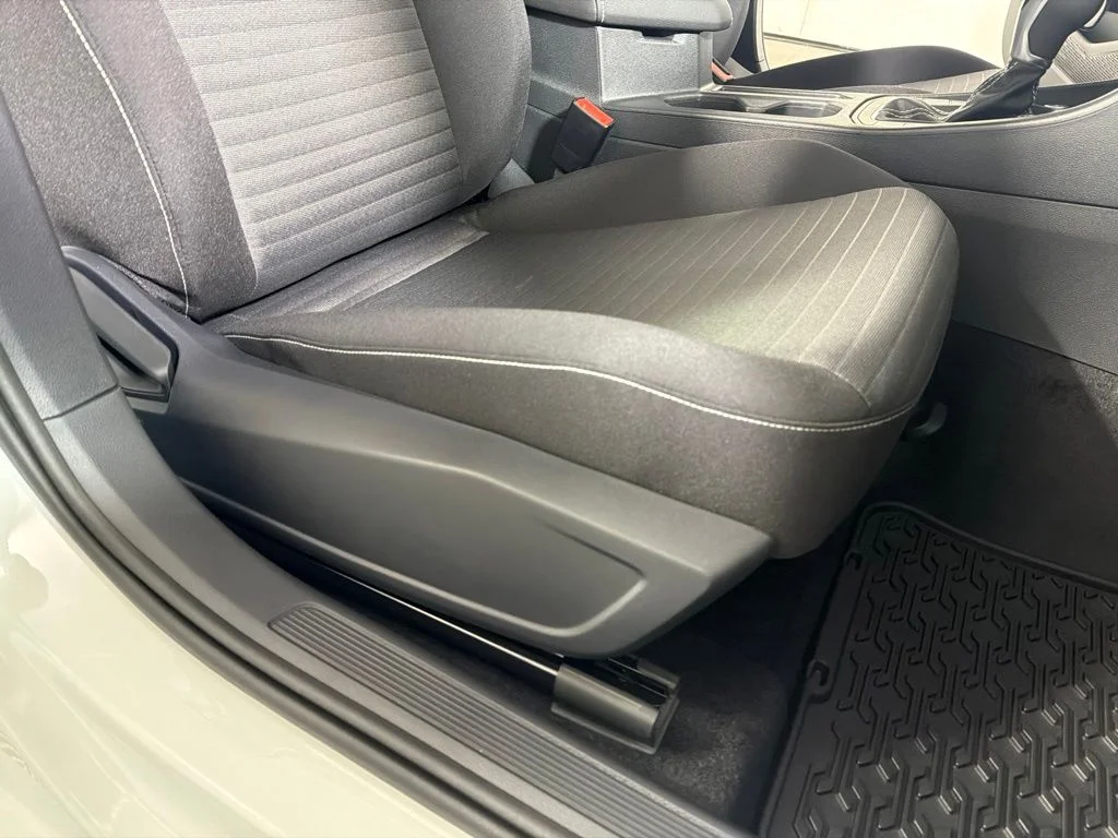 New 2027 White Volkswagen 1.5T S image 24