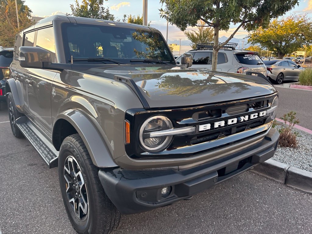 Used 2025 Gray Ford Outer Banks image 1