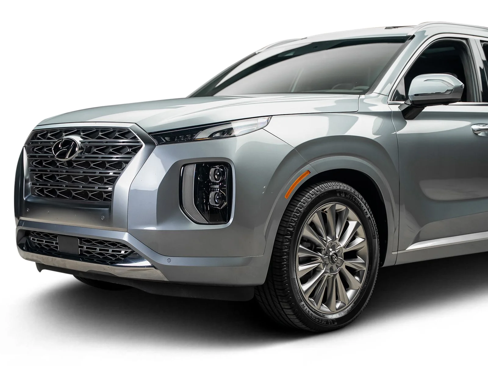 Used 2020 Silver Hyundai Limited image 8