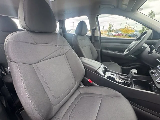 Used 2025 Red Hyundai SE image 26