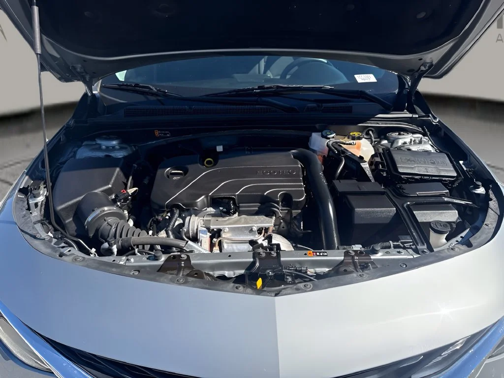 Used 2025 Gray Chevrolet LT image 27
