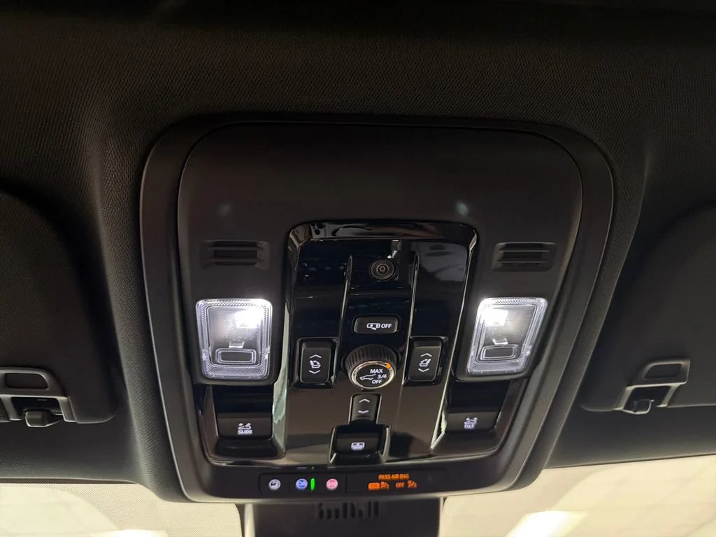New 2026 Sterling Gray Metallic Chevrolet High Country image 17
