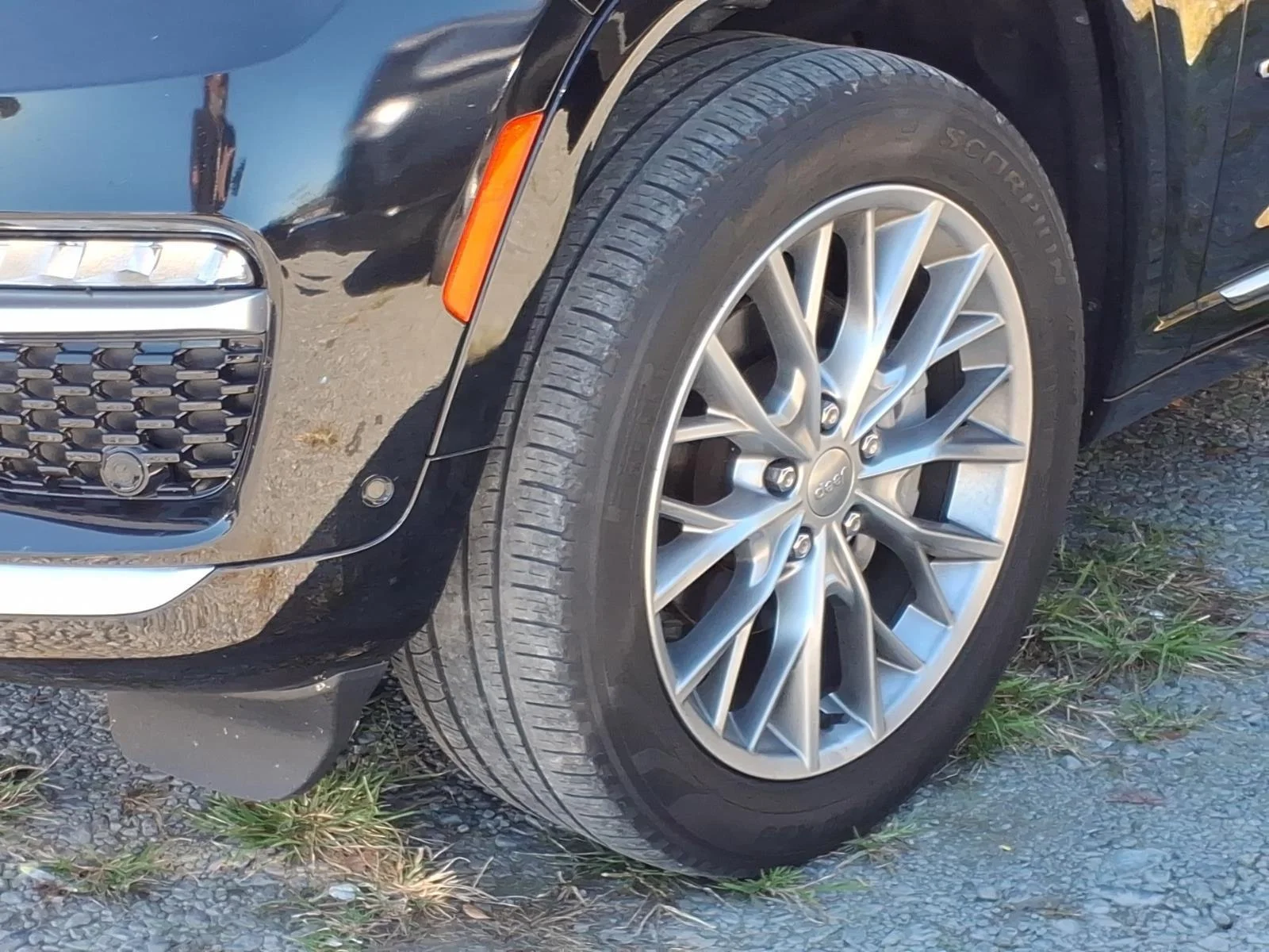 Used 2023  JEEP Summit Reserve image 3