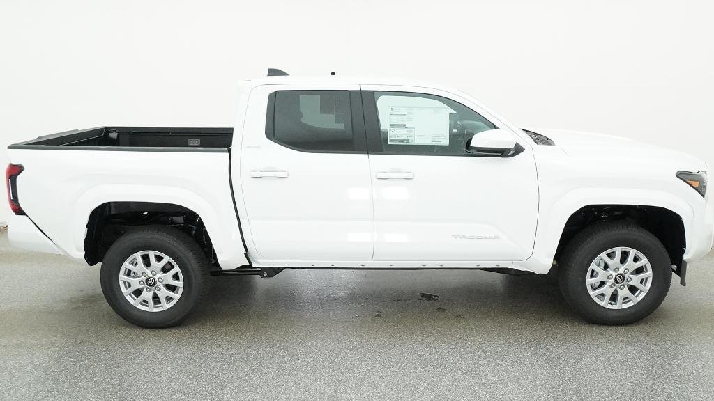 New 2026 Ice Cap Toyota SR5 image 14