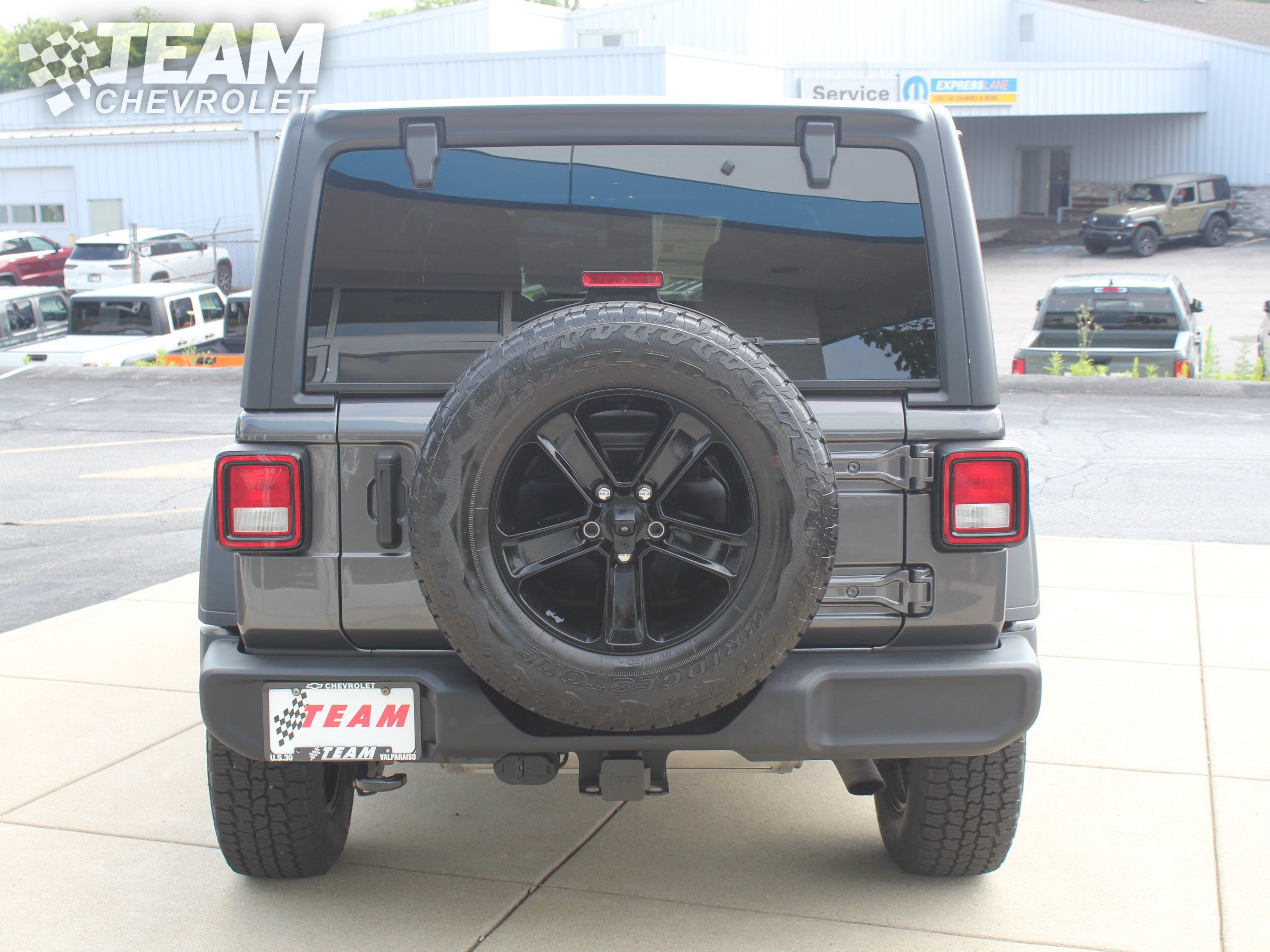 Used 2021 Gray Jeep Sport Altitude 4x4 image 5