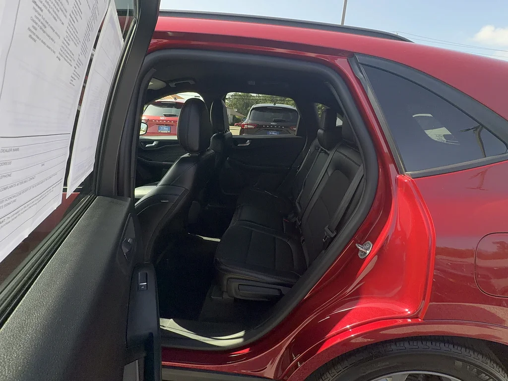 Used 2024 Rapid Red Metallic Tinted Clearcoat Ford ST-Line Select image 21