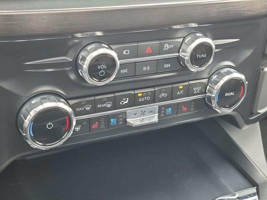 New 2026 Agate Black Metallic Ford F-250® Lariat® image 56