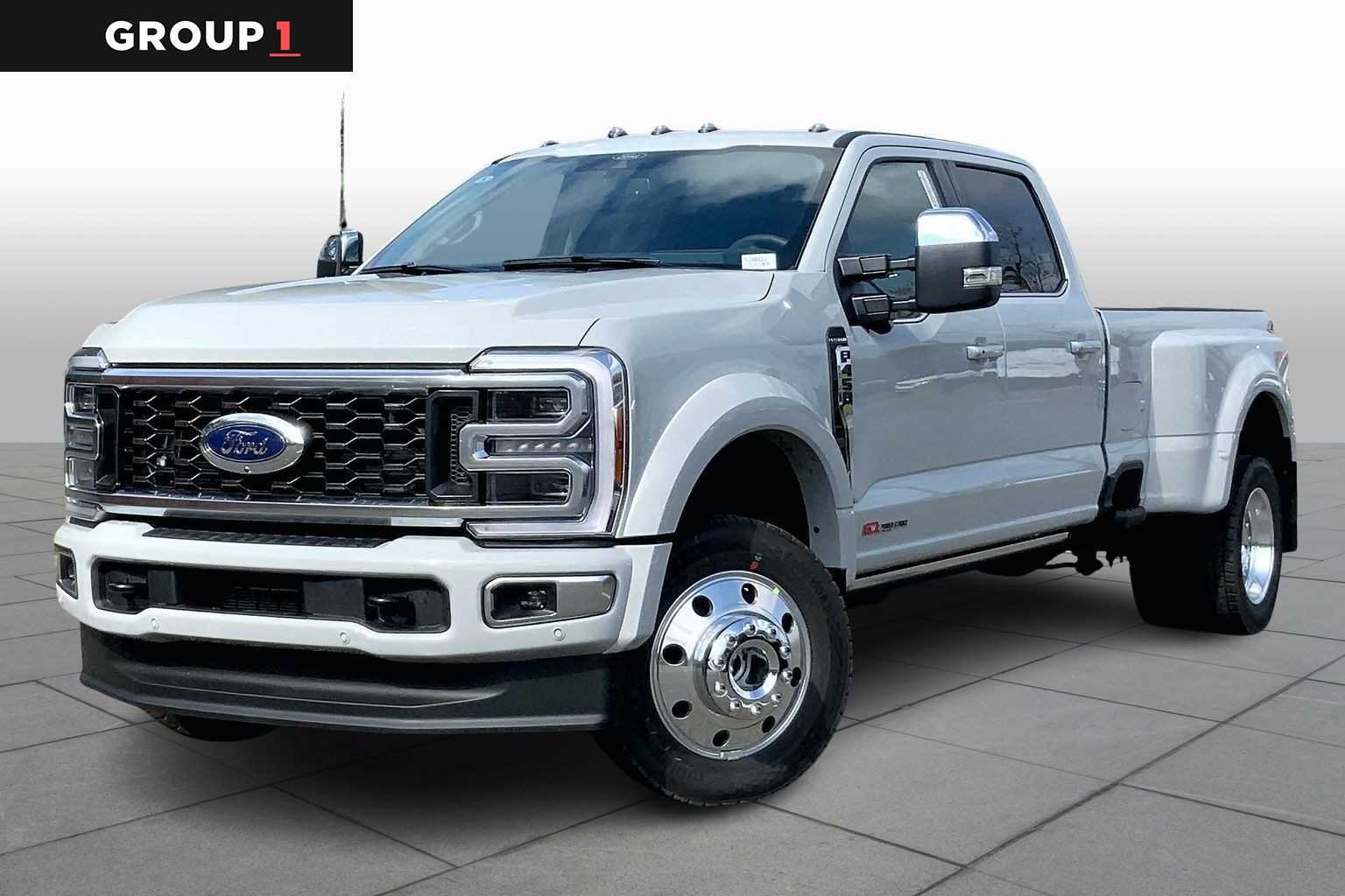 2026 Ford F-450 Platinum 4x4 Crew Cab 8' Box DRW's photo