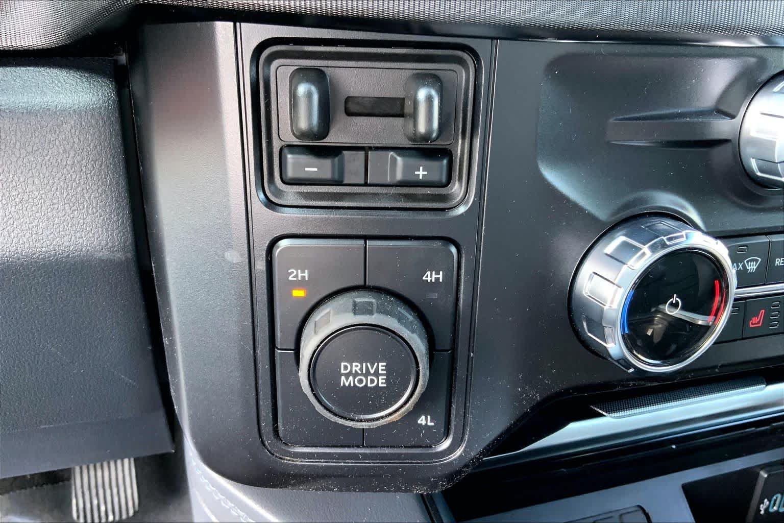 New 2026 Star White Metallic Tri-Coat Ford F-350® Platinum® image 16