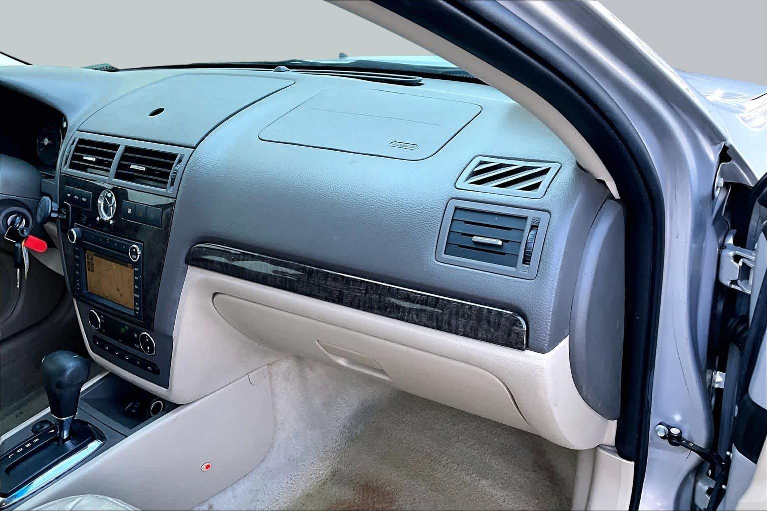 Used 2009 Tuxedo Black Metallic Mercury Premier image 18