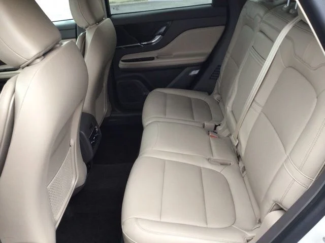 Used 2022 Ceramic Pearl Metallic Lincoln Standard image 21