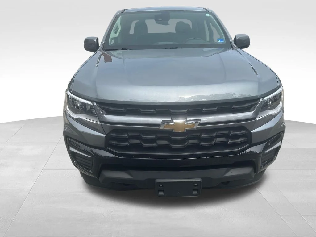 Used 2022 Gray Chevrolet LT image 32