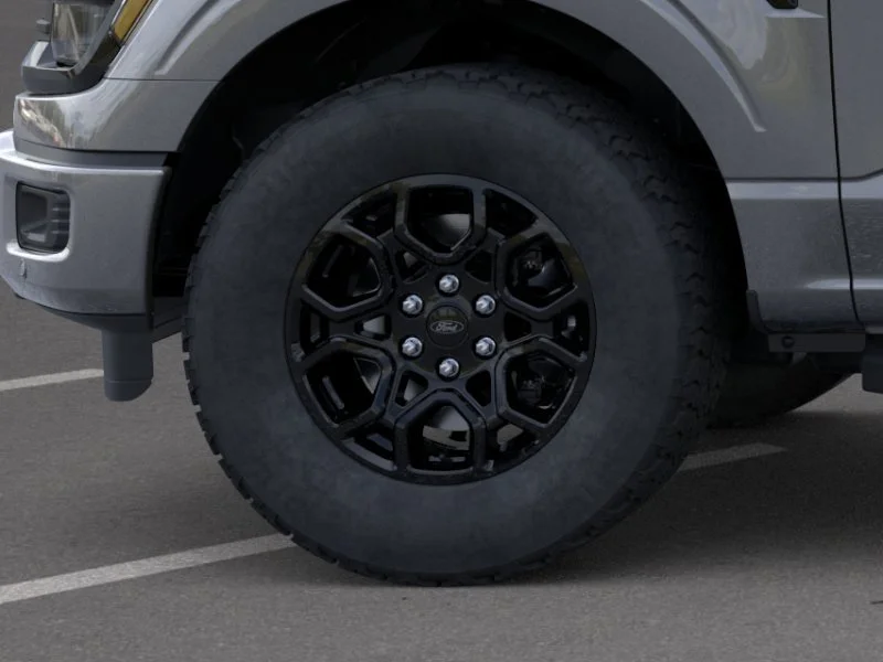 New 2026 Carbonized Gray Metallic Ford XLT image 19